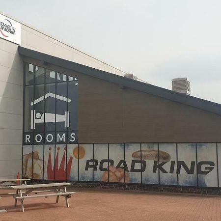 Roadking Truckstop Holyhead Eksteriør billede